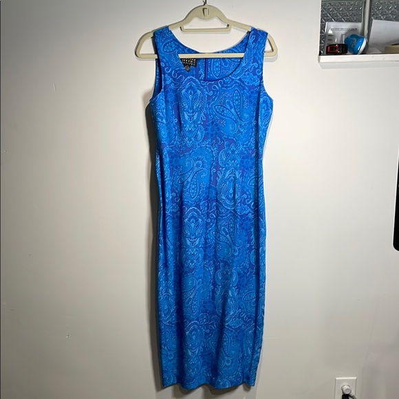 Spenser Jeremy Dresses & Skirts - Spenser Jeremy Blue Sheath Paisley Midi Dress 100% Silk